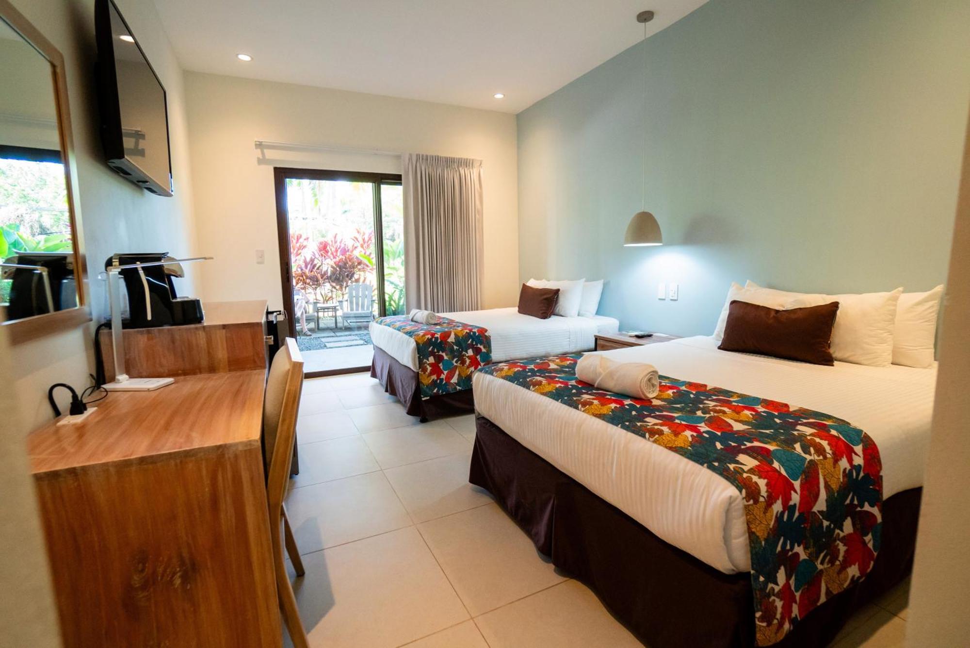 Hotel Costa Pacifica Esterillos Oda fotoğraf